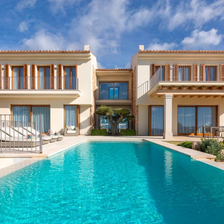 Villas-Justine-Knox-square