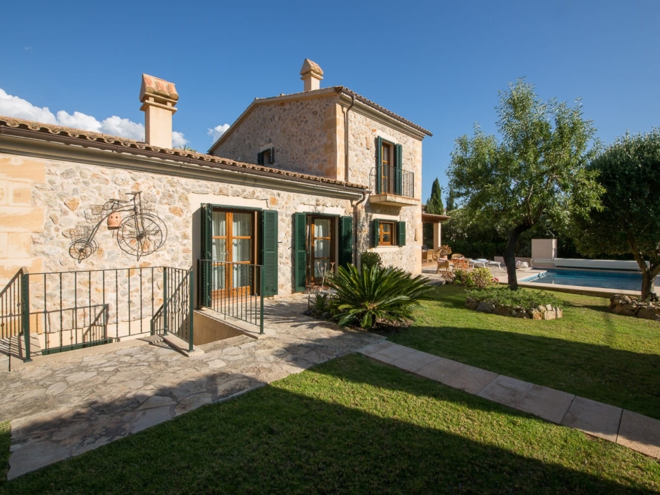 160531_0345_RT_lo_res