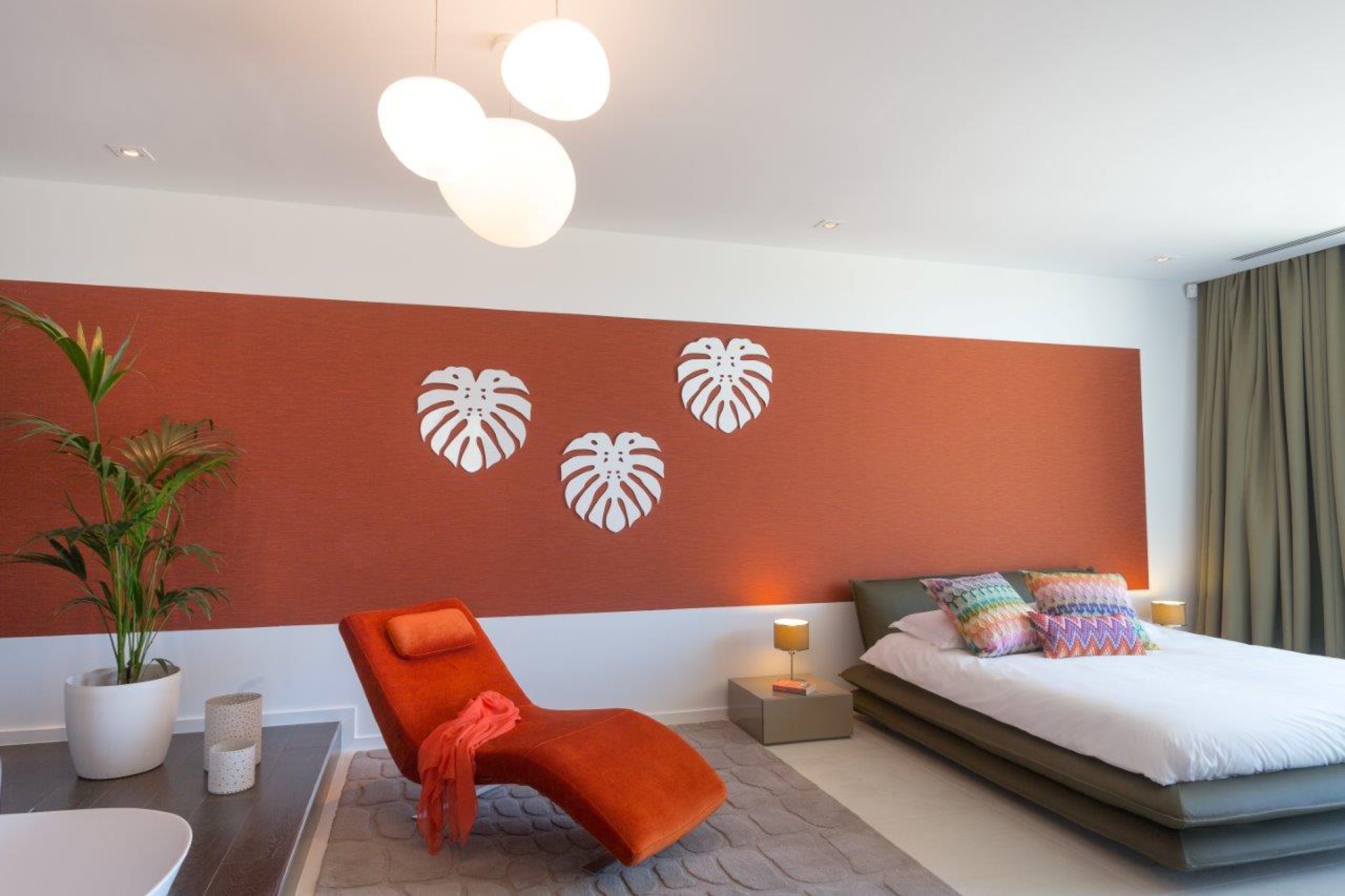 Walls in Mallorca Homes - Justine Knox